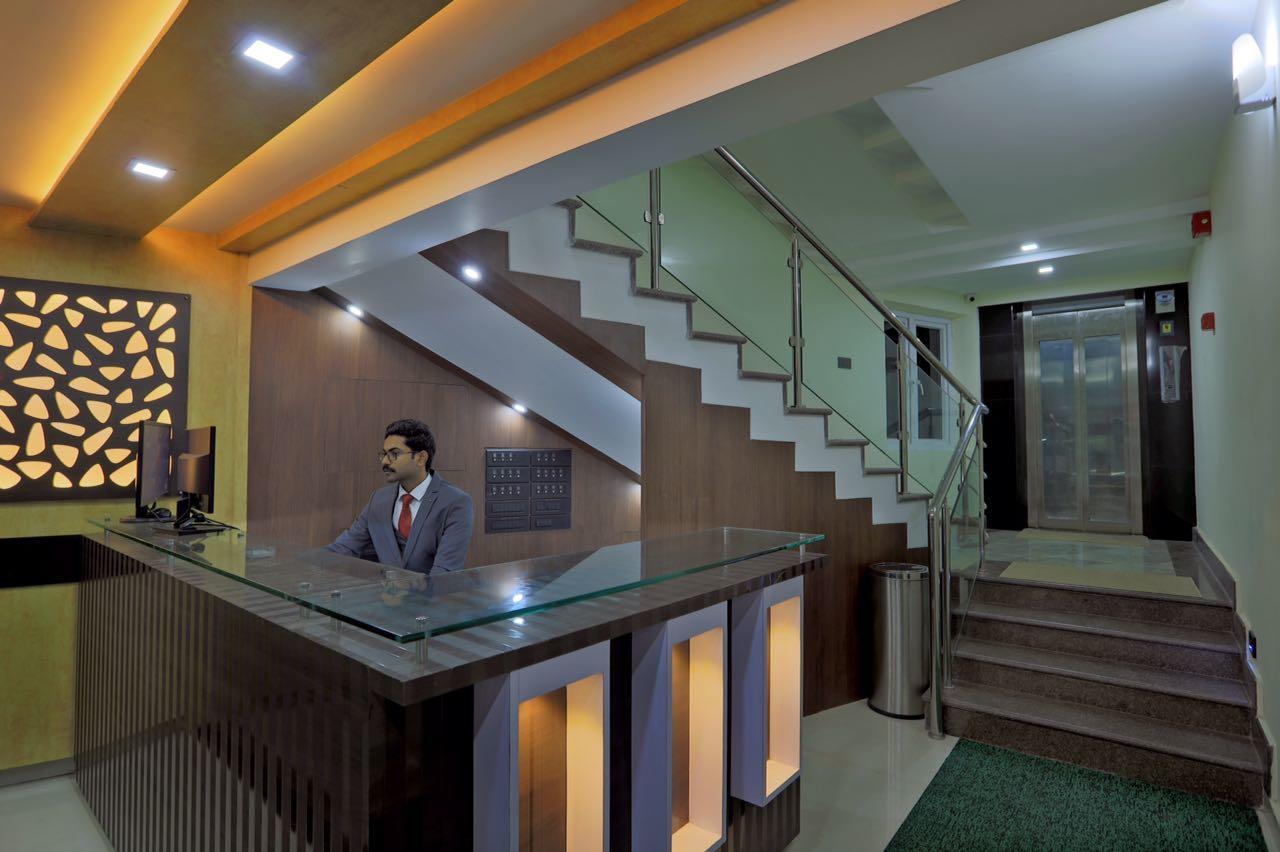 Kenz Residency Hotel Kochi Exterior photo