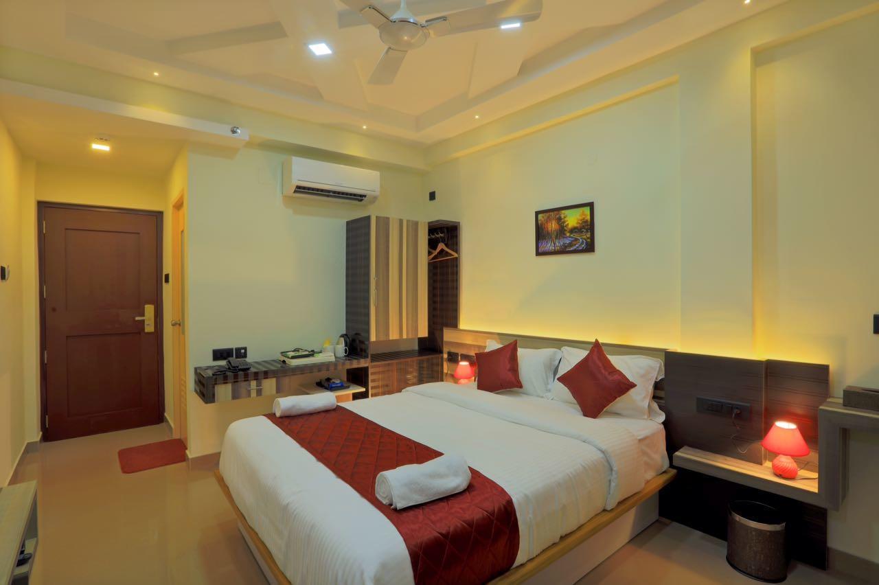 Kenz Residency Hotel Kochi Exterior photo
